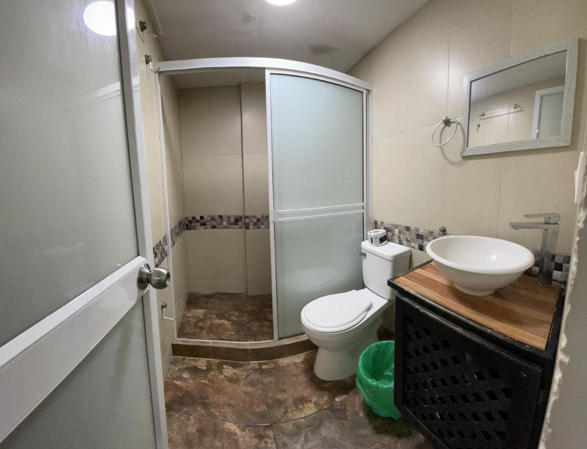 Sea Life Apartamentos En Via Principal Centro Y San Luis San Andrés Extérieur photo