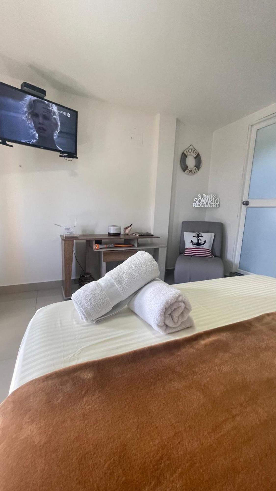 Sea Life Apartamentos En Via Principal Centro Y San Luis San Andrés Extérieur photo
