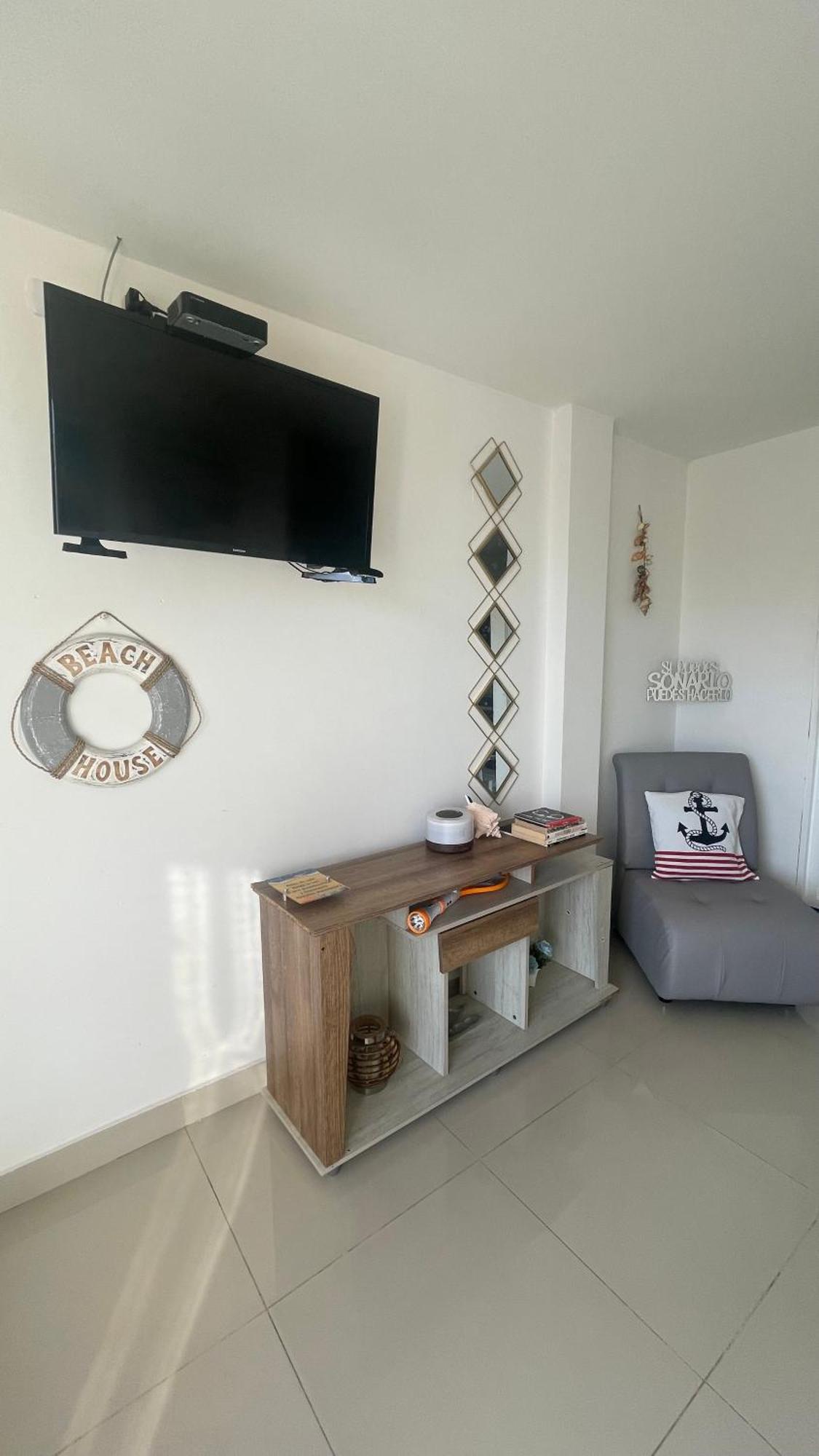 Sea Life Apartamentos En Via Principal Centro Y San Luis San Andrés Extérieur photo