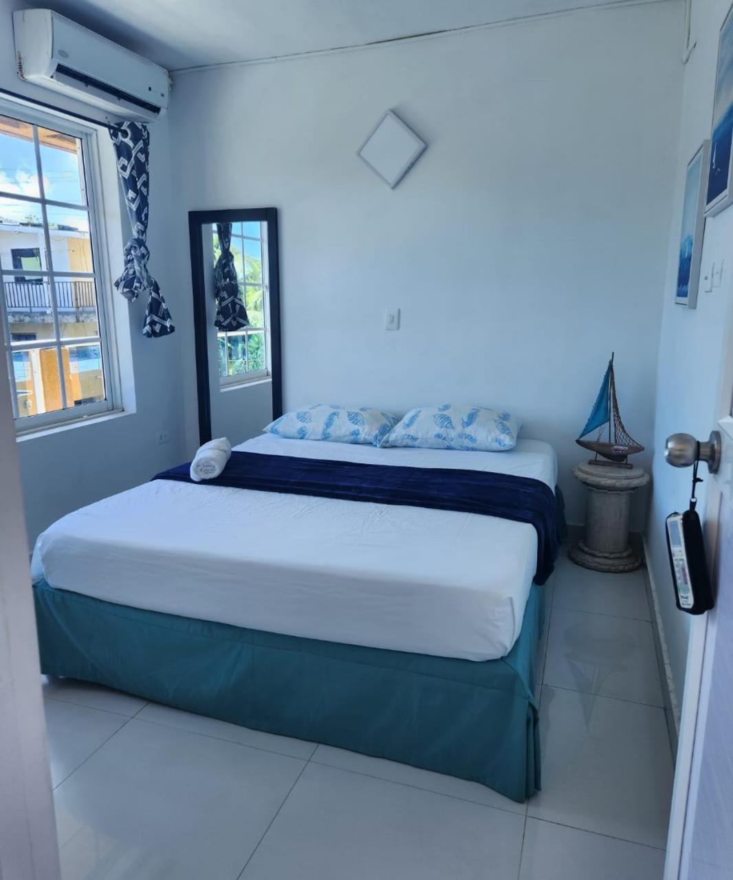 Sea Life Apartamentos En Via Principal Centro Y San Luis San Andrés Extérieur photo