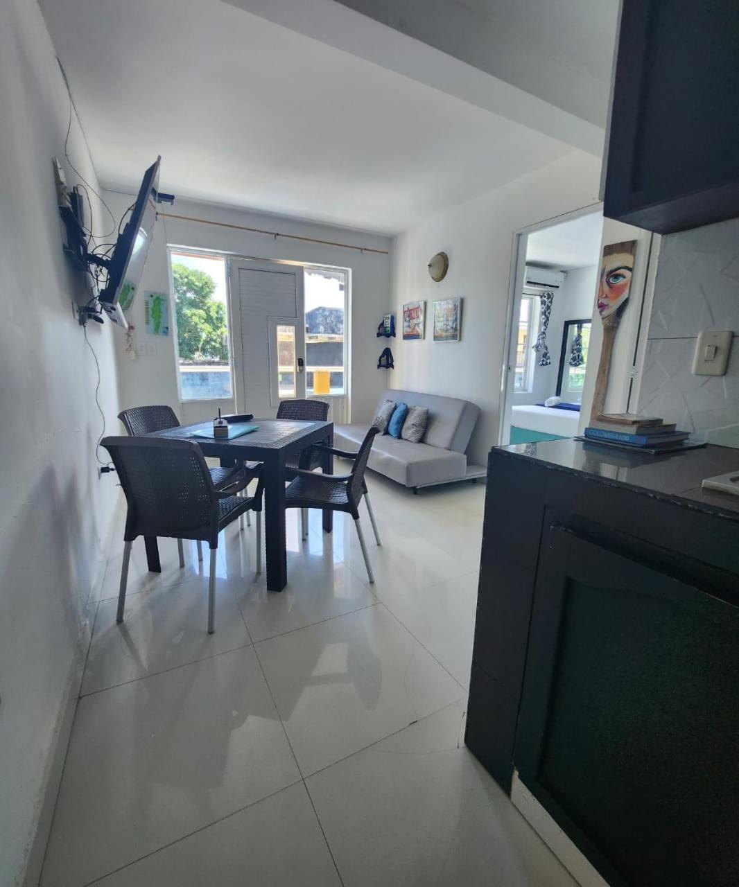 Sea Life Apartamentos En Via Principal Centro Y San Luis San Andrés Extérieur photo